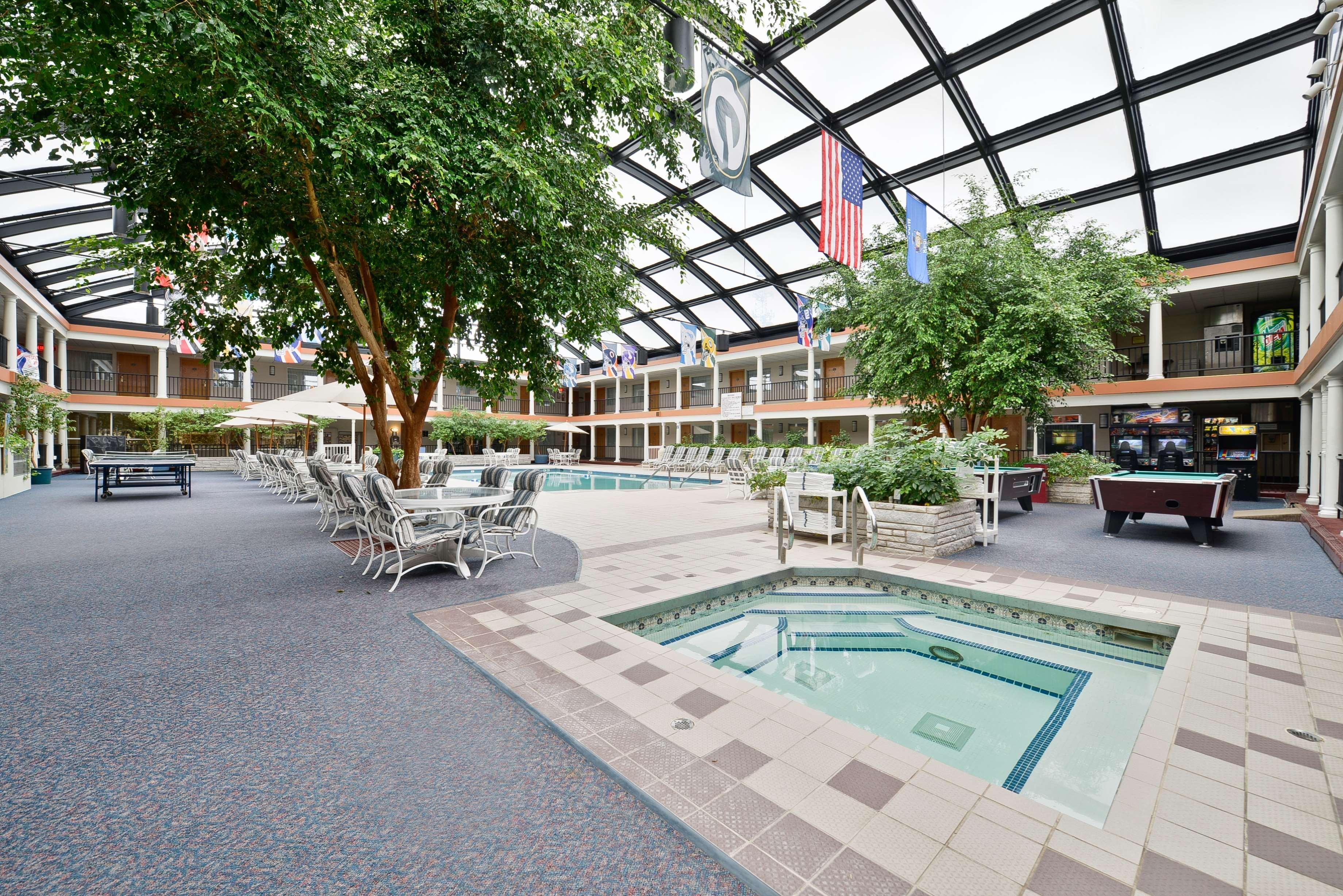 Best Western Green Bay Inn And Conference Center Facilities photo
